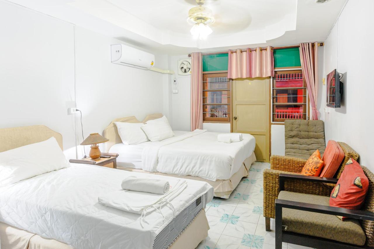High5 Guesthouse Pattaya Exterior photo