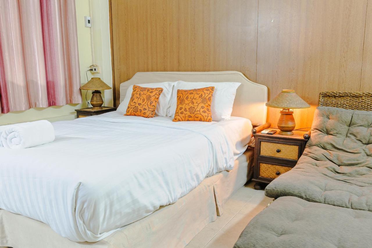 High5 Guesthouse Pattaya Exterior photo