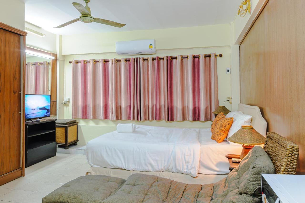 High5 Guesthouse Pattaya Exterior photo