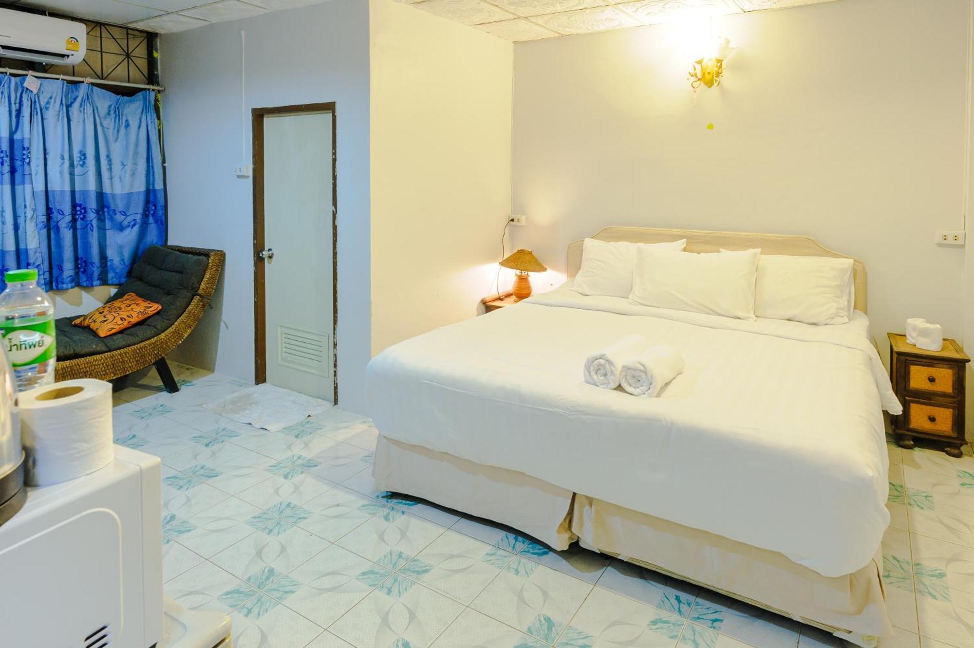 High5 Guesthouse Pattaya Exterior photo