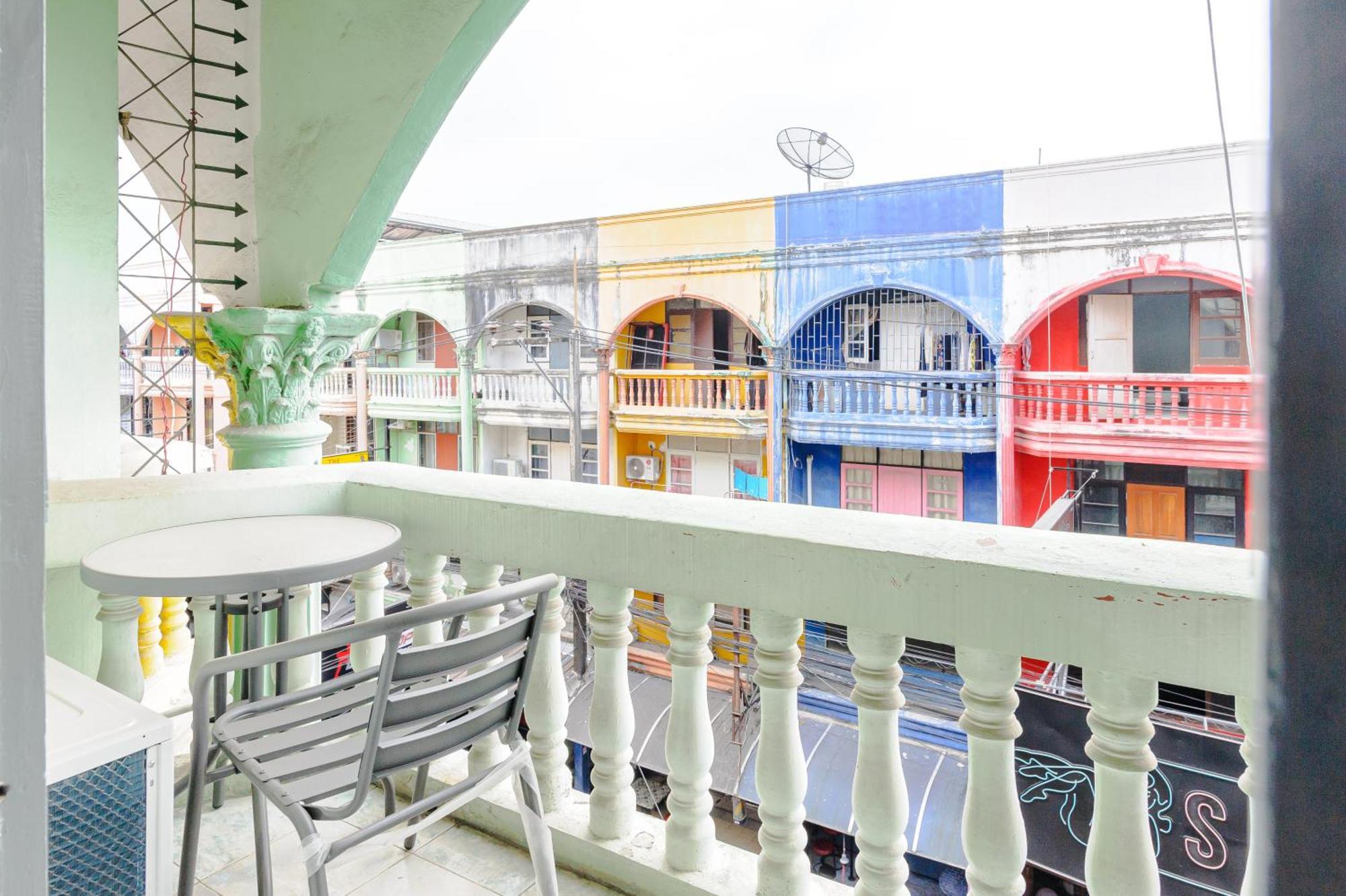 High5 Guesthouse Pattaya Exterior photo
