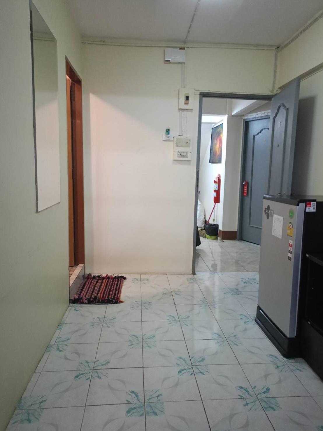 High5 Guesthouse Pattaya Exterior photo